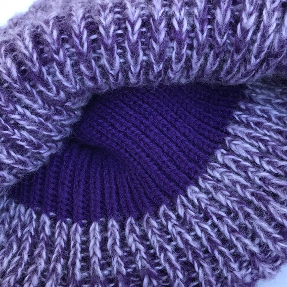 Burton purple beanie - Picture 3 of 3